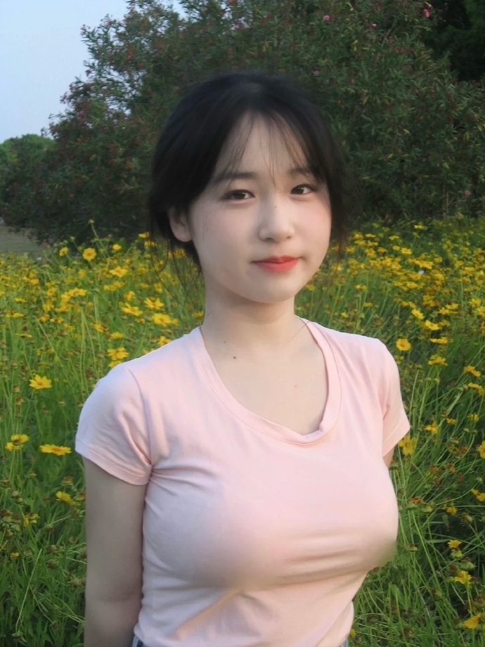 潘甜《手机的秘密》观看j9九游会(中国)网站